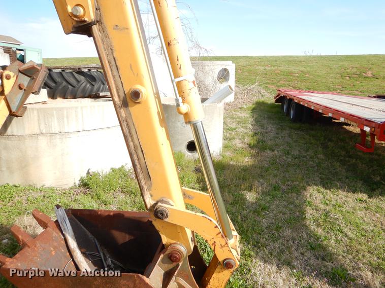 image for item EZ9932 1996 New Holland 575E backhoe