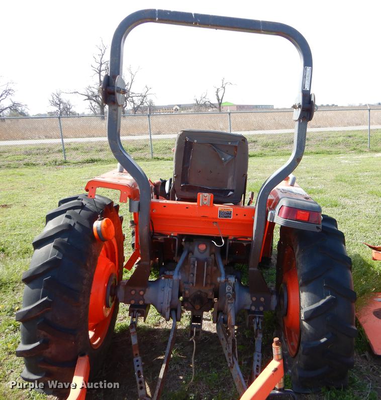 image for item EZ9934 Kubota L3010D tractor