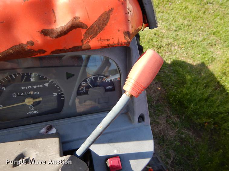 image for item EZ9934 Kubota L3010D tractor