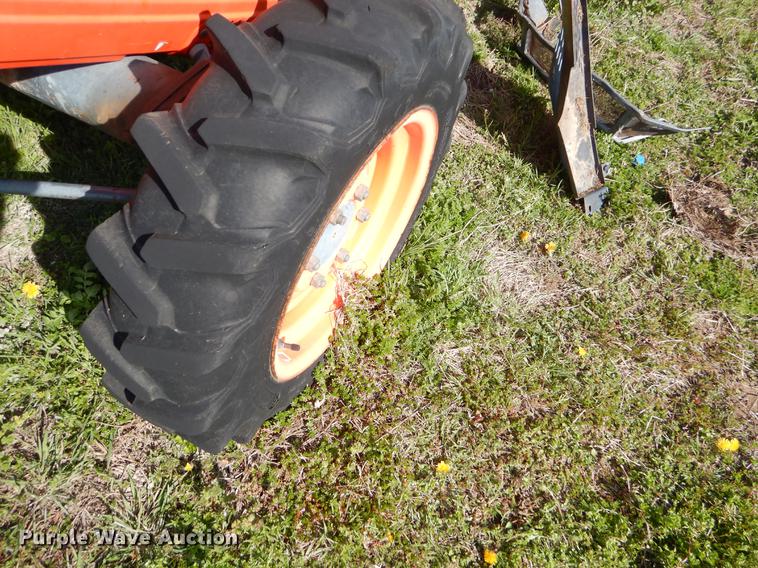 image for item EZ9934 Kubota L3010D tractor