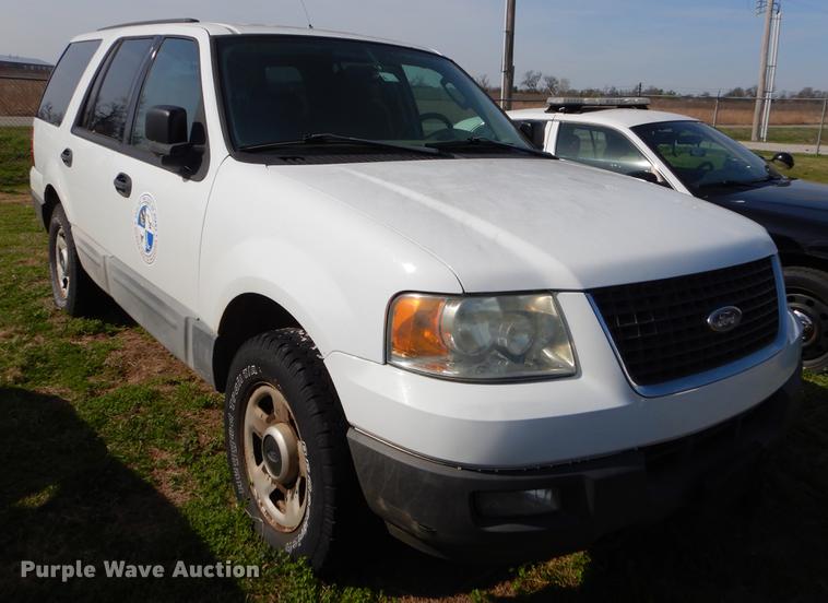 image for item EZ9937 2004 Ford Expedition SUV