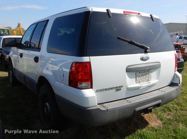 image for item EZ9937 2004 Ford Expedition SUV