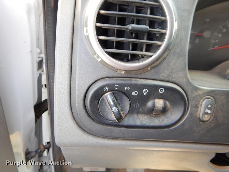 image for item EZ9937 2004 Ford Expedition SUV