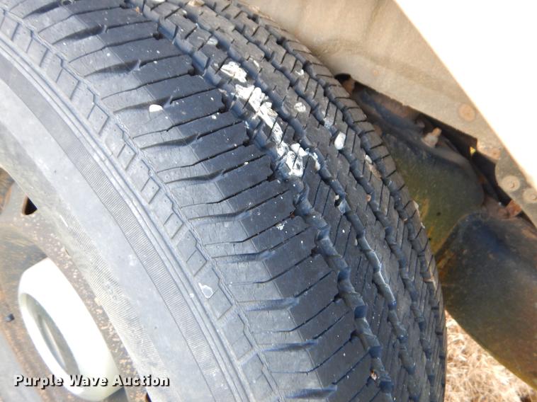 image for item EZ9937 2004 Ford Expedition SUV