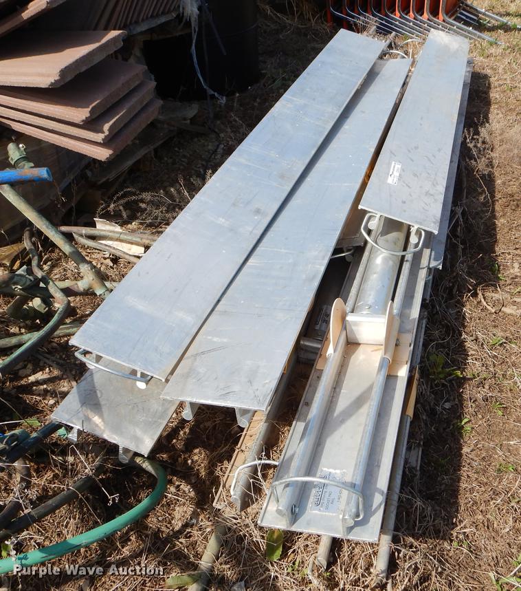 image for item EZ9939 Approximately 10 Safe T Shore socket pad rails