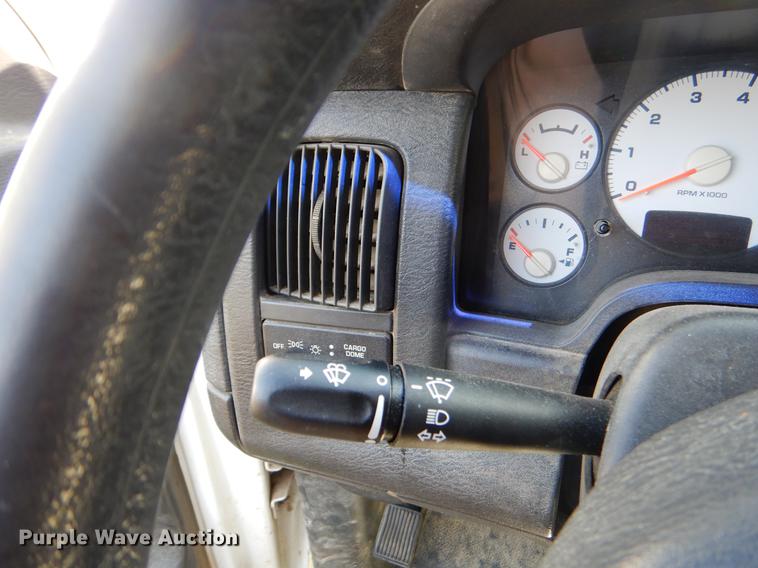 image for item EZ9963 2002 Dodge Ram 1500 pickup truck