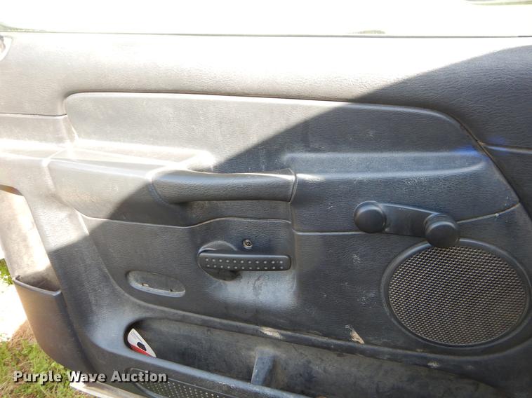 image for item EZ9963 2002 Dodge Ram 1500 pickup truck