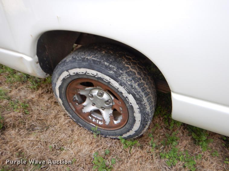 image for item EZ9963 2002 Dodge Ram 1500 pickup truck