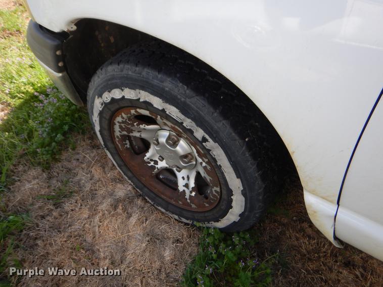 image for item EZ9963 2002 Dodge Ram 1500 pickup truck