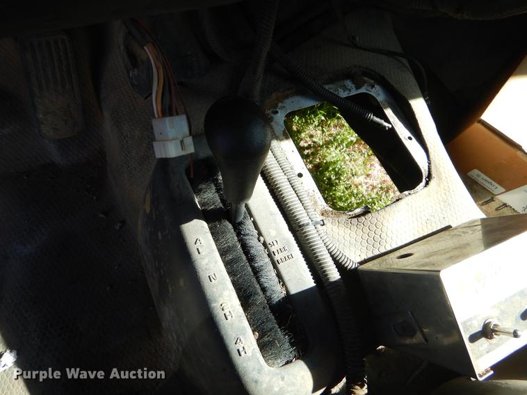 image for item EZ9964 2002 Chevrolet Silverado 3500 dump flatbed pickup truck