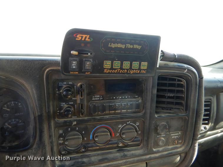 image for item EZ9964 2002 Chevrolet Silverado 3500 dump flatbed pickup truck