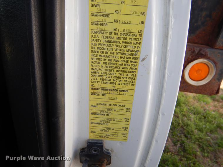 image for item EZ9964 2002 Chevrolet Silverado 3500 dump flatbed pickup truck