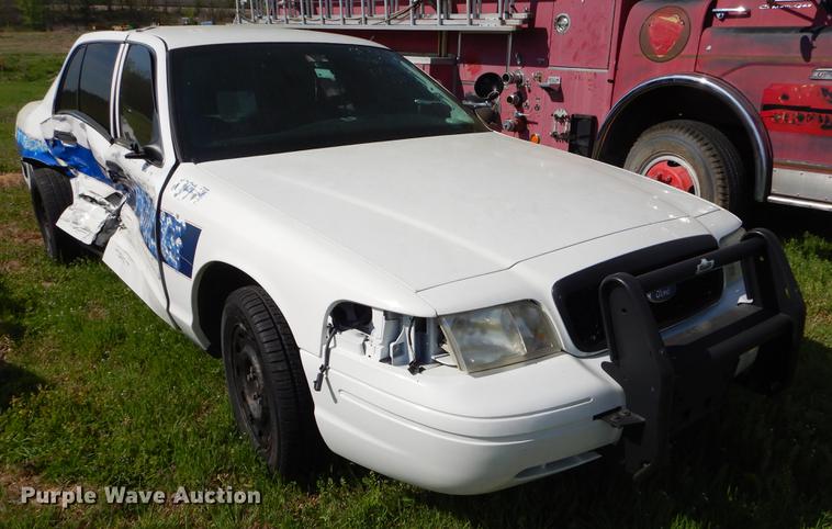 image for item EZ9966 2008 Ford Crown Victoria Police Interceptor