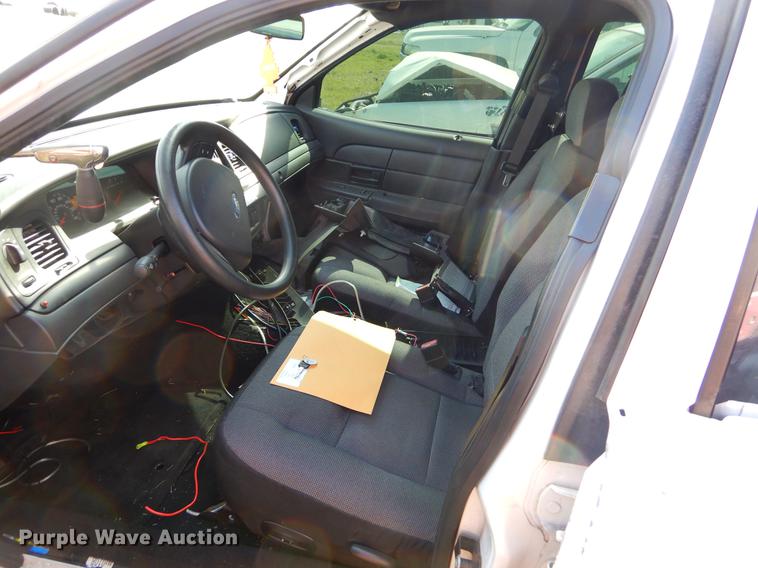 image for item EZ9966 2008 Ford Crown Victoria Police Interceptor
