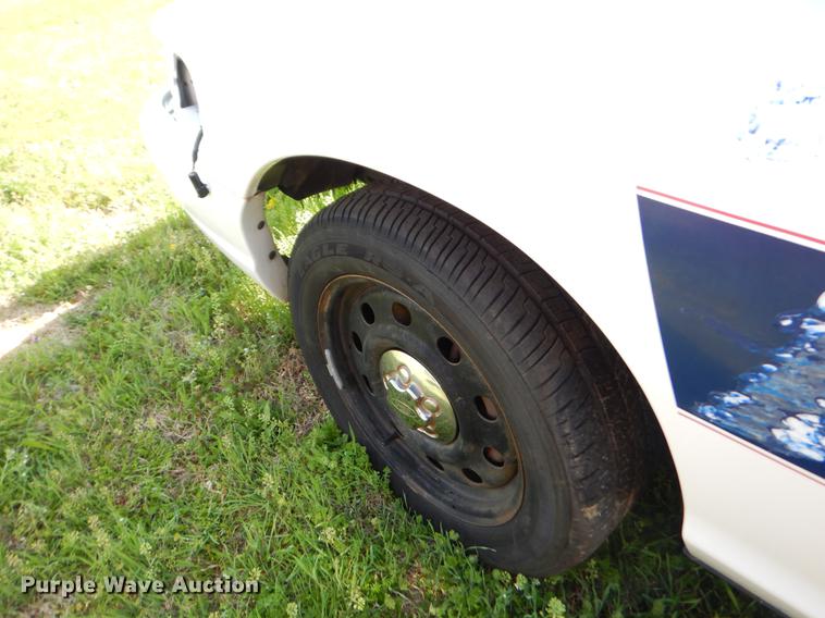 image for item EZ9966 2008 Ford Crown Victoria Police Interceptor