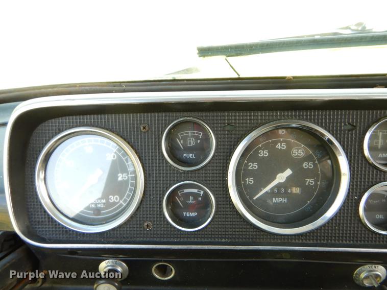 image for item EZ9967 1983 Ford 800 fire truck