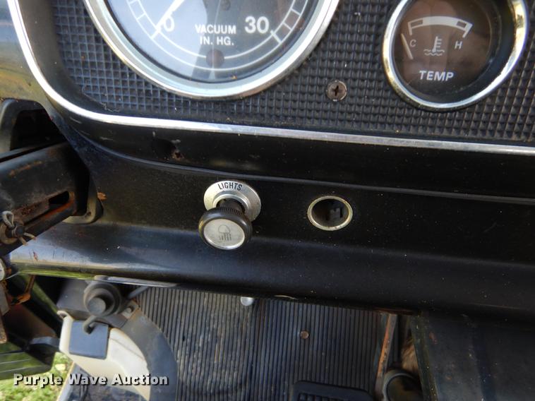 image for item EZ9967 1983 Ford 800 fire truck