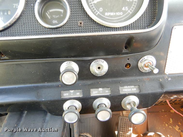 image for item EZ9967 1983 Ford 800 fire truck