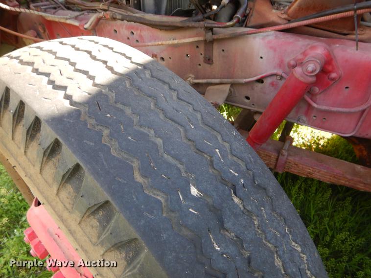 image for item EZ9967 1983 Ford 800 fire truck