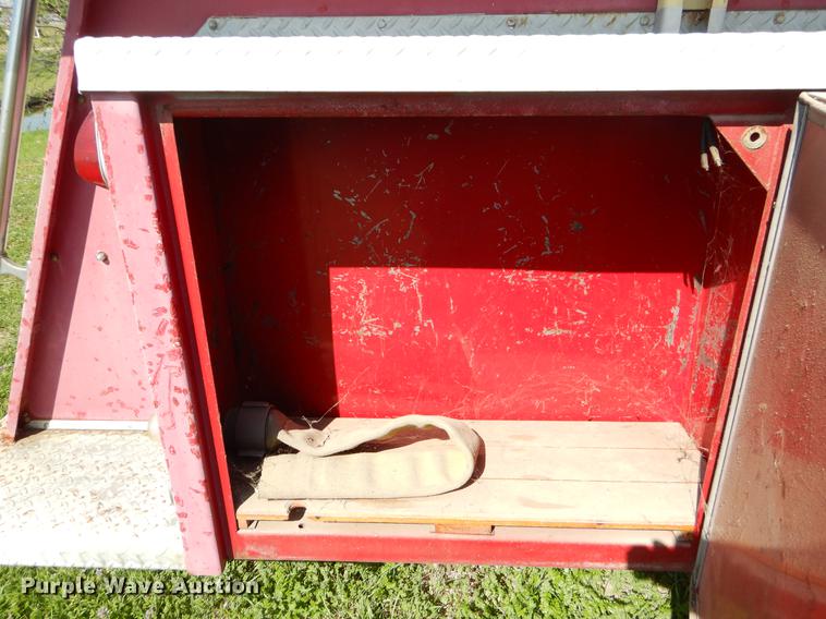 image for item EZ9967 1983 Ford 800 fire truck