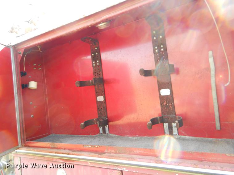 image for item EZ9967 1983 Ford 800 fire truck