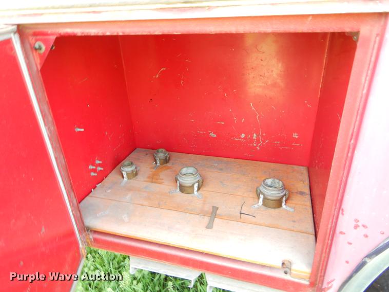 image for item EZ9967 1983 Ford 800 fire truck