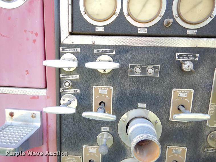 image for item EZ9967 1983 Ford 800 fire truck