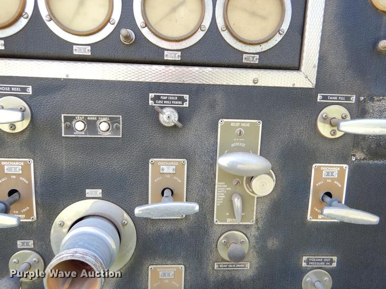 image for item EZ9967 1983 Ford 800 fire truck