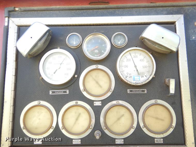 image for item EZ9967 1983 Ford 800 fire truck