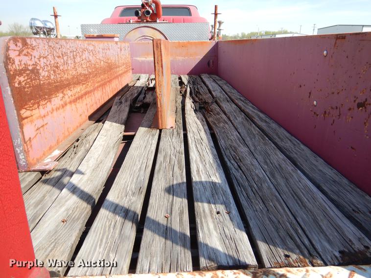 image for item EZ9967 1983 Ford 800 fire truck