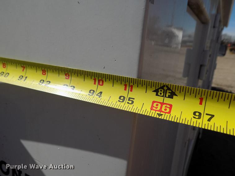 image for item FA9616 2003 Ford F550 utility truck with crane