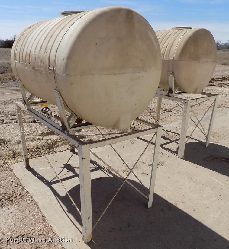 image for item FA9617 (2) poly tanks