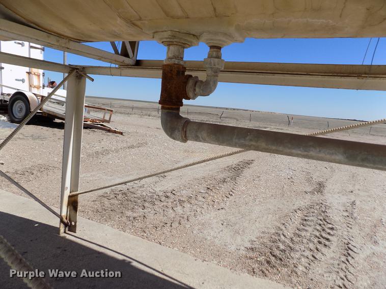 image for item FA9617 (2) poly tanks