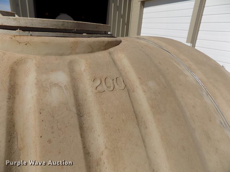 image for item FA9617 (2) poly tanks