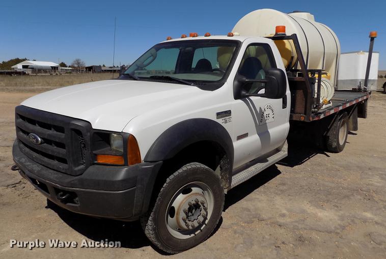 image for item FA9618 2006 Ford F550 Super Duty XL flatbed truck