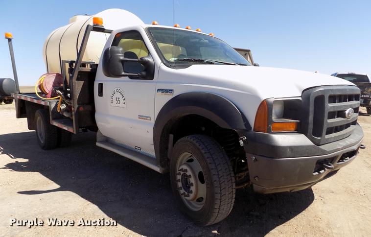 image for item FA9618 2006 Ford F550 Super Duty XL flatbed truck