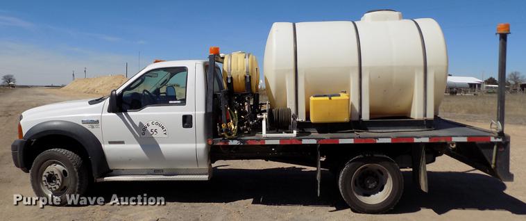 image for item FA9618 2006 Ford F550 Super Duty XL flatbed truck