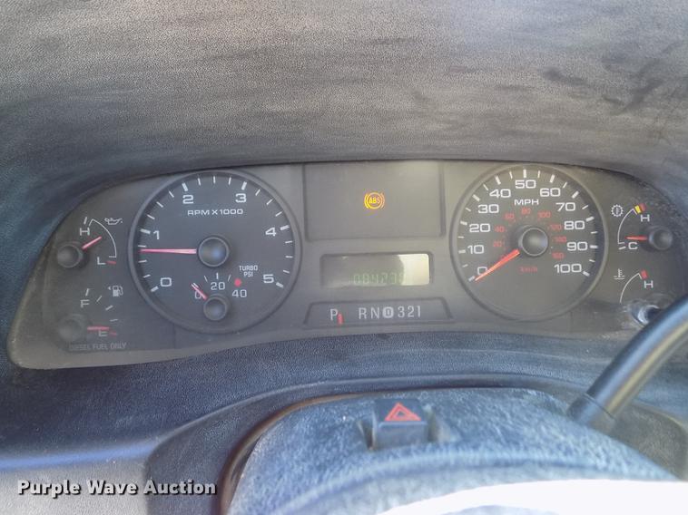 image for item FA9618 2006 Ford F550 Super Duty XL flatbed truck