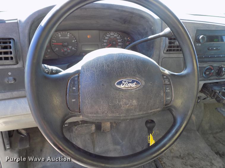 image for item FA9618 2006 Ford F550 Super Duty XL flatbed truck