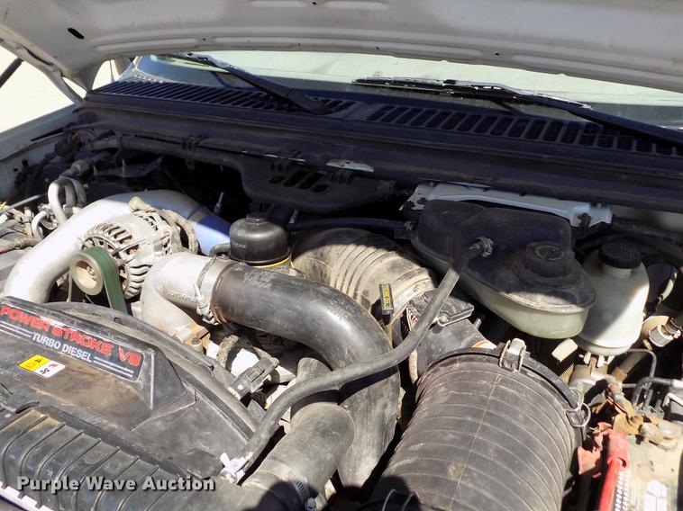 image for item FA9618 2006 Ford F550 Super Duty XL flatbed truck