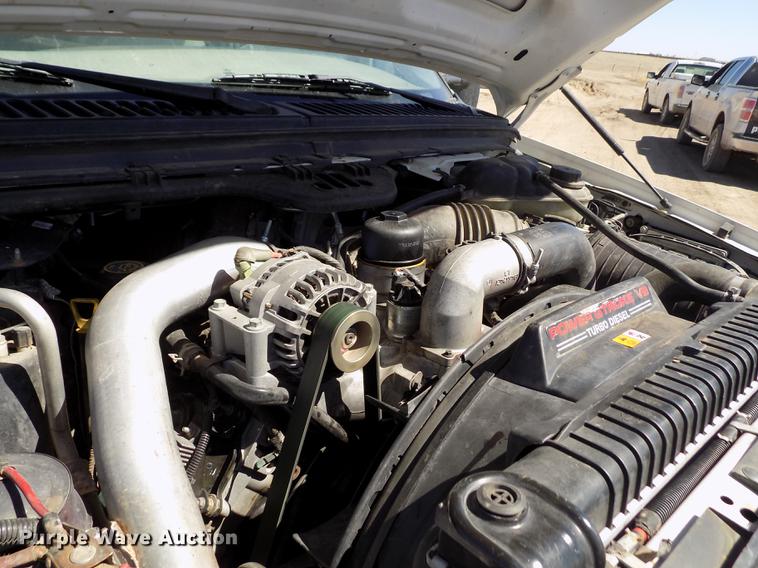 image for item FA9618 2006 Ford F550 Super Duty XL flatbed truck