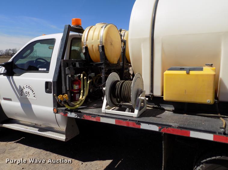 image for item FA9618 2006 Ford F550 Super Duty XL flatbed truck