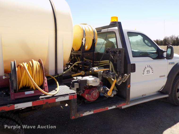 image for item FA9618 2006 Ford F550 Super Duty XL flatbed truck