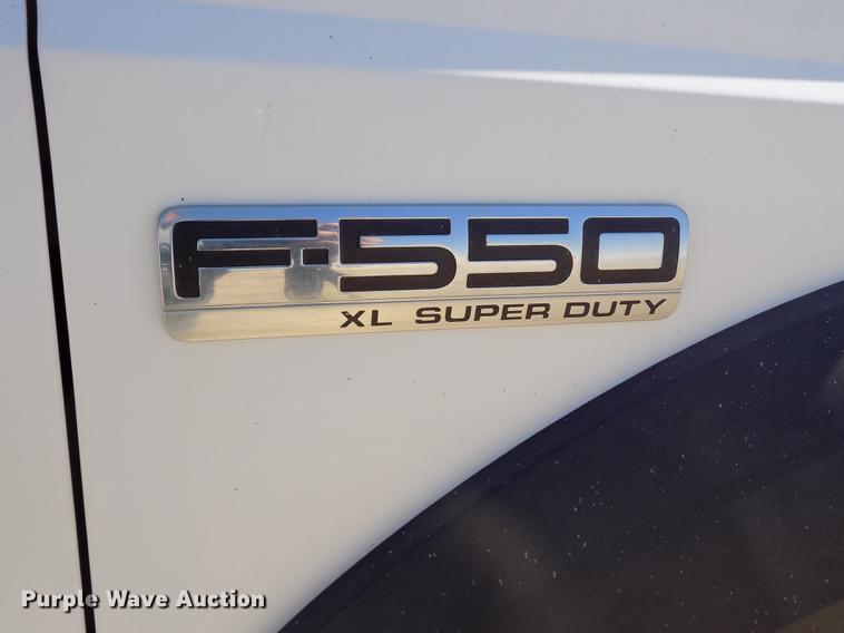 image for item FA9618 2006 Ford F550 Super Duty XL flatbed truck