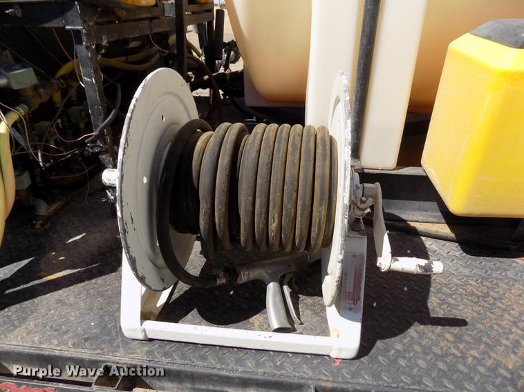 image for item FA9618 2006 Ford F550 Super Duty XL flatbed truck