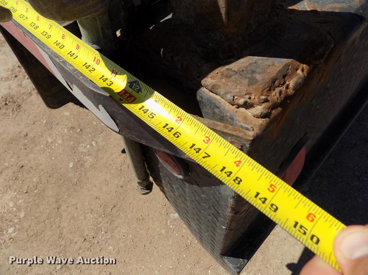 image for item FA9618 2006 Ford F550 Super Duty XL flatbed truck