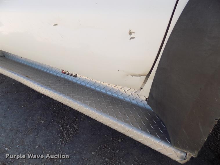 image for item FA9618 2006 Ford F550 Super Duty XL flatbed truck