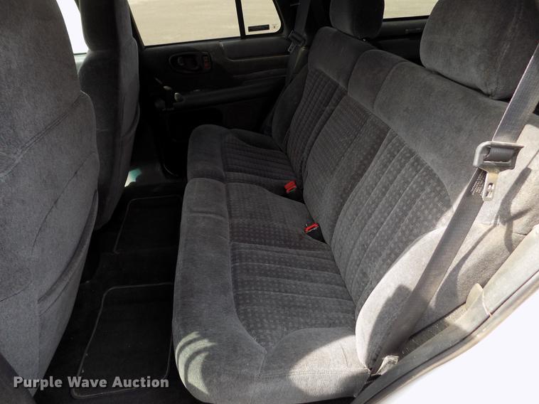 image for item FA9633 1999 Chevrolet Blazer LS SUV