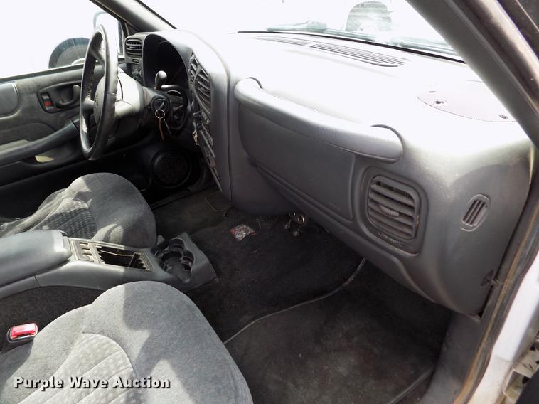 image for item FA9633 1999 Chevrolet Blazer LS SUV