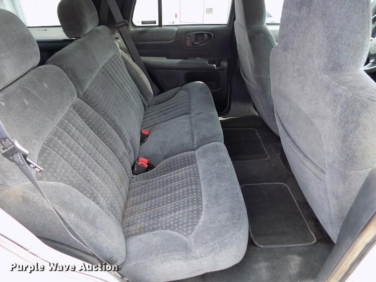 image for item FA9633 1999 Chevrolet Blazer LS SUV